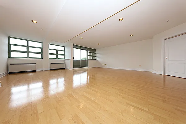 Rented by Corcoran | media 18