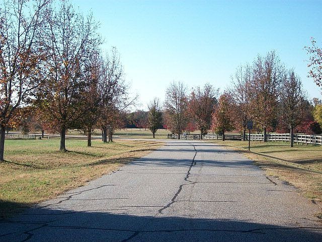 1st image of 164 Double Bridges Xing