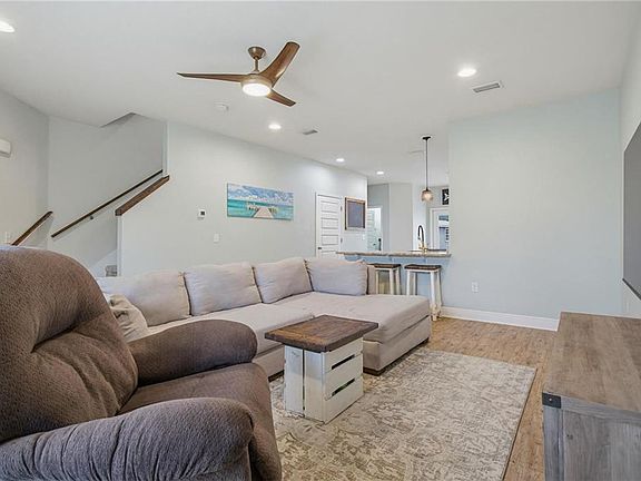 5th image of 6090 Cobblestone Ct
