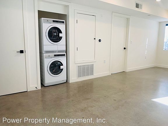 5th image of 4505 S Slauson Ave #206