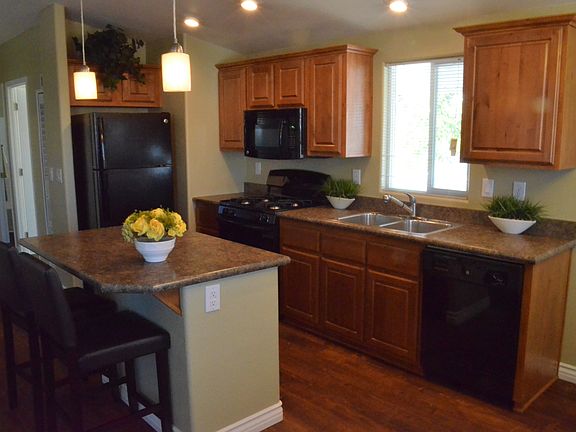 2nd image of 1560 Otterbein Ave Spc 11