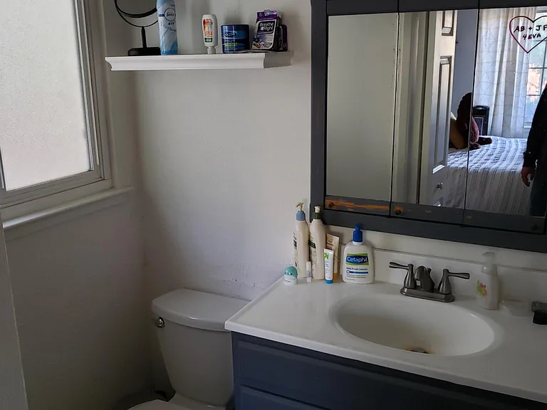 7940 Rosswood Dr — Photo 11