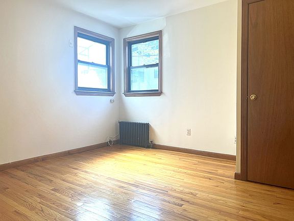 4th image of 1404 Astoria Park S #1