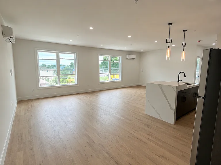 558 Rahway Ave #1 — Photo 3