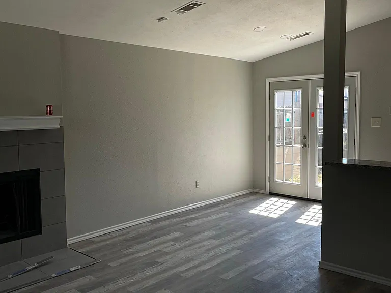 9904 Cedar Mountain Cir — Photo 4