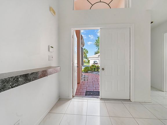2nd image of 12647 Majestic Isles Dr