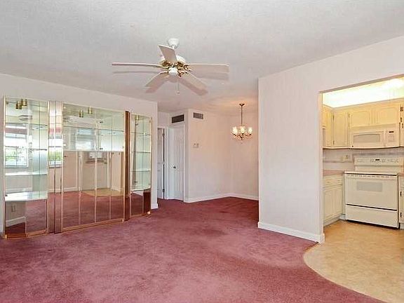 2nd image of 2050 NE 39th St #305N
