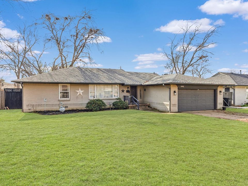 1st image of 2952 Primrose Ln