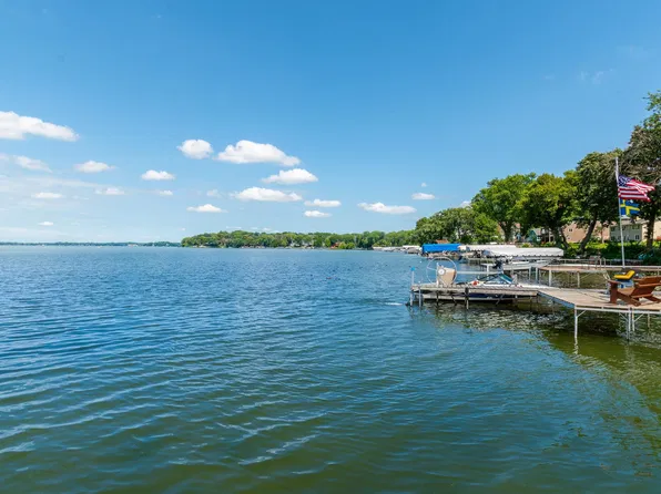 2894 Waubesa Ave, Madison, WI 53711