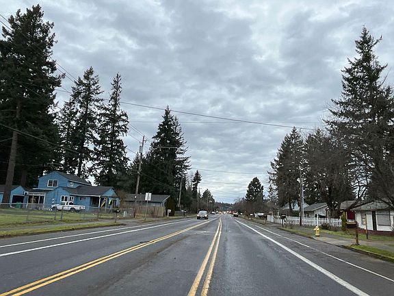 5th image of 1436 SE 148th Ave