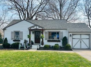 5407 W 72nd Ter, Prairie Village, KS 66208