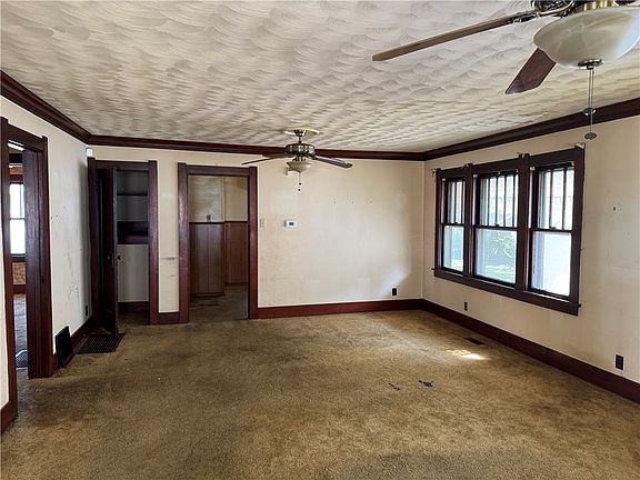 2nd image of 742 W Center St