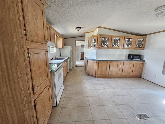 3rd image of 405 S Boggie St Lot D