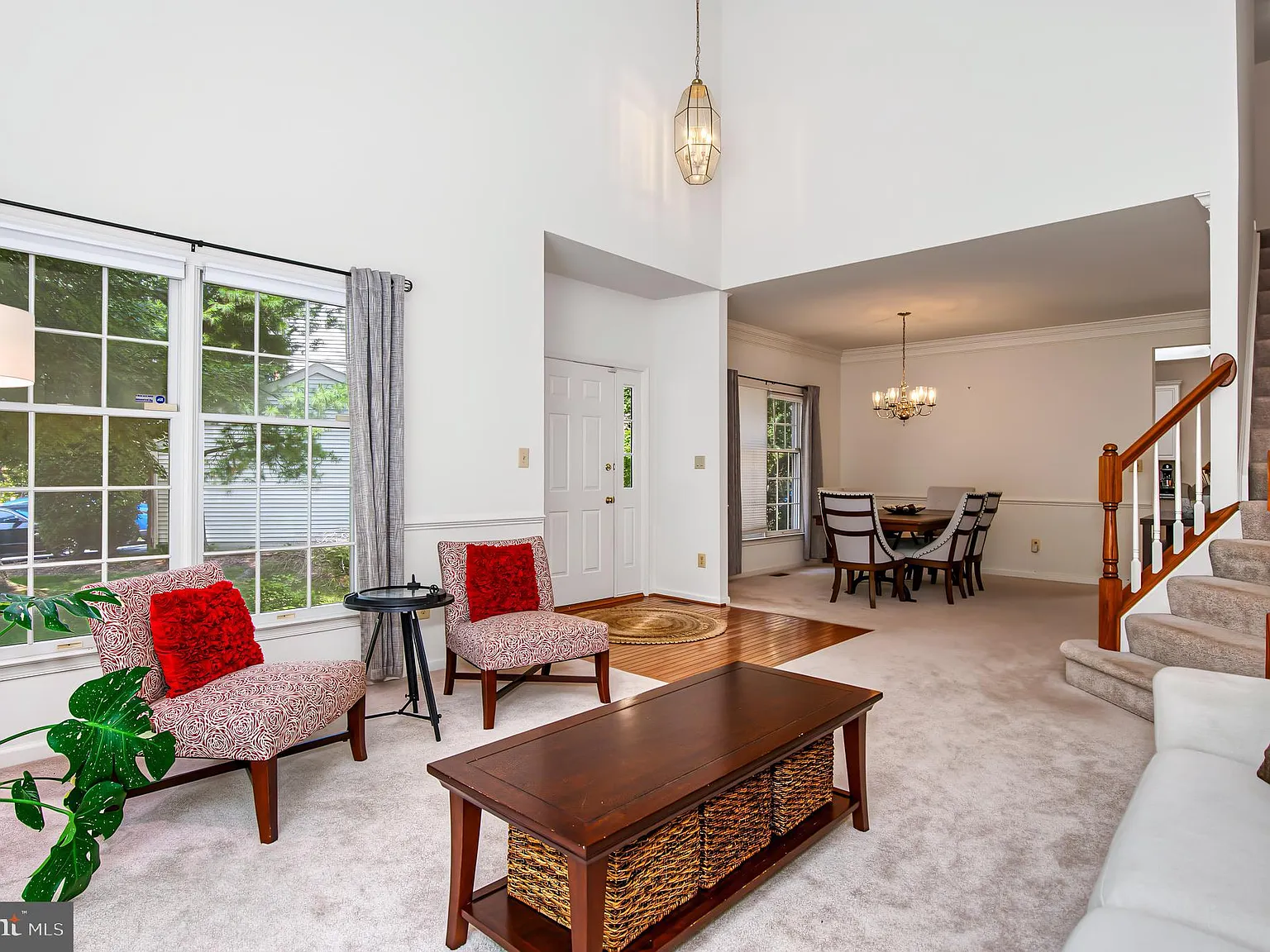 3 bed, 2.5 bath, 1967 sqft, $3,750 — Photo 3