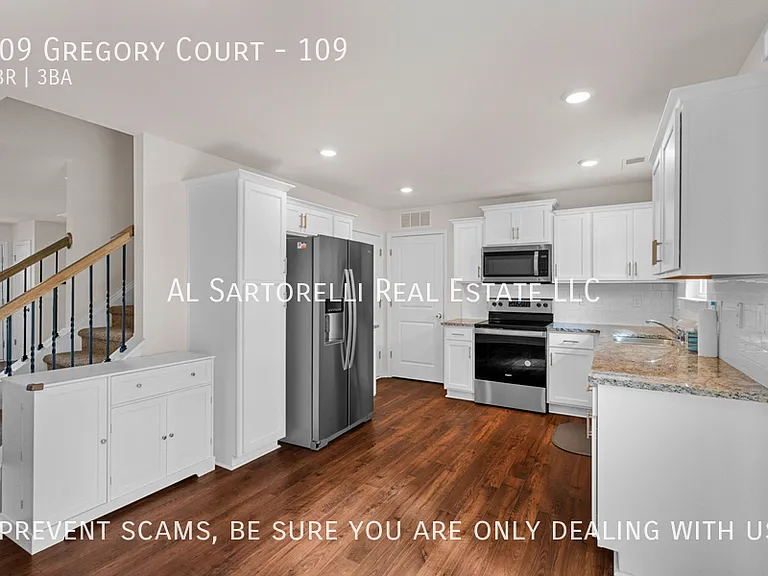 109 Gregory Ct #109 — Photo 7