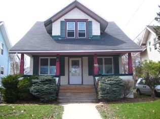 6918 16th Ave, Kenosha, WI 53143