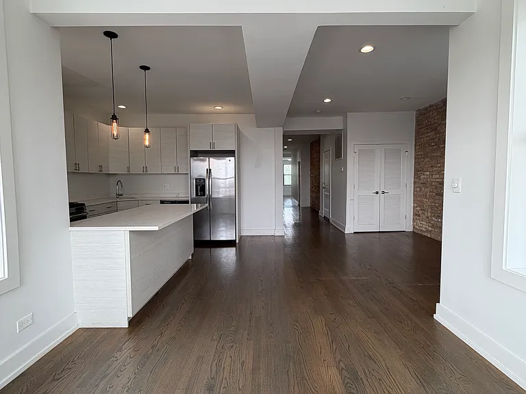 2020 N Spaulding Ave #3 — Photo 6