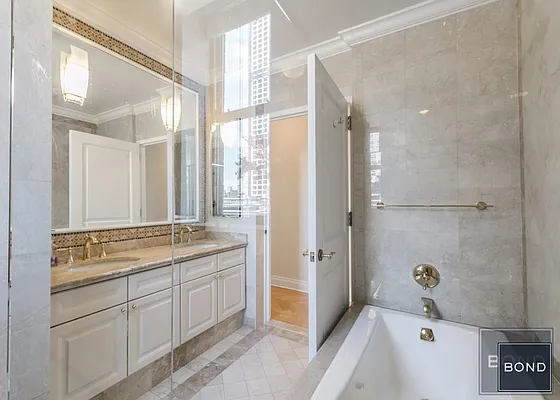Sold by Bond New York | media 6