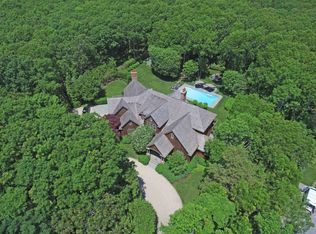 19 Newground Ln, Water Mill, NY 11976