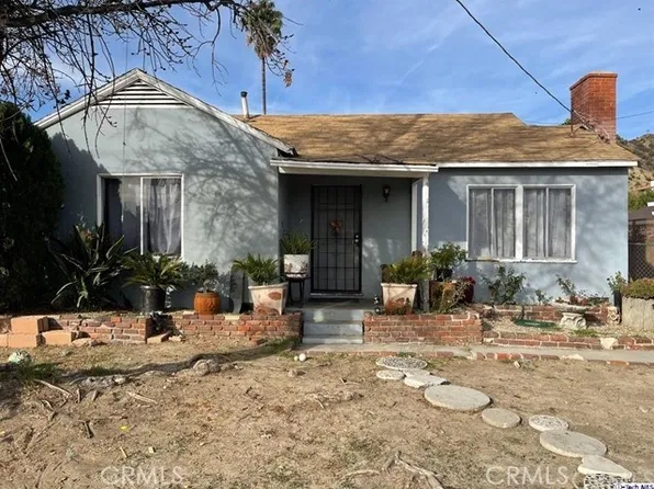 10807 Lamkins St, Sun Valley, CA 91352