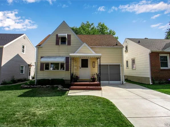 243 Lamont Dr, Eggertsville, NY 14226