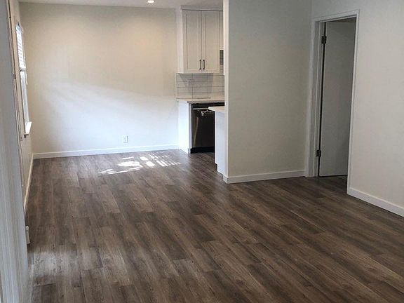 4th image of 1011 N Mariposa St APT B