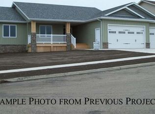 1609 Canyon Rd, Mandan, ND 58554