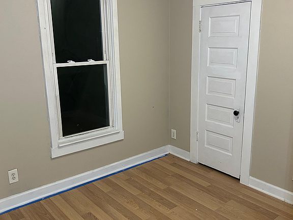 5th image of 1523 School St