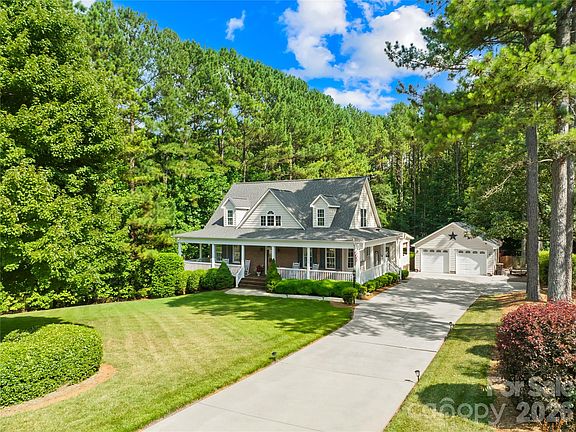 2nd image of 6998 Ridgeway Rd