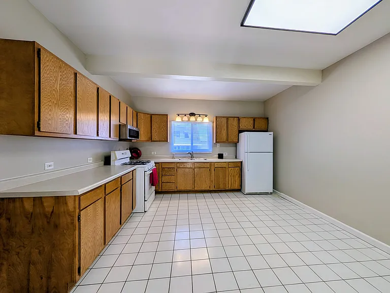 700 Porter St #1 — Photo 3