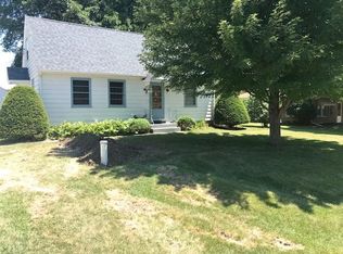 3820 15th St #B, Moline, IL 61265