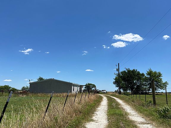 3rd image of 1022 Fm 1246 E