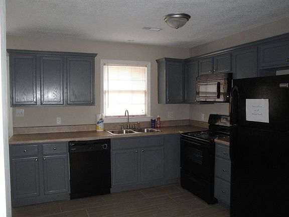 2nd image of 210 Stancil Dr #B