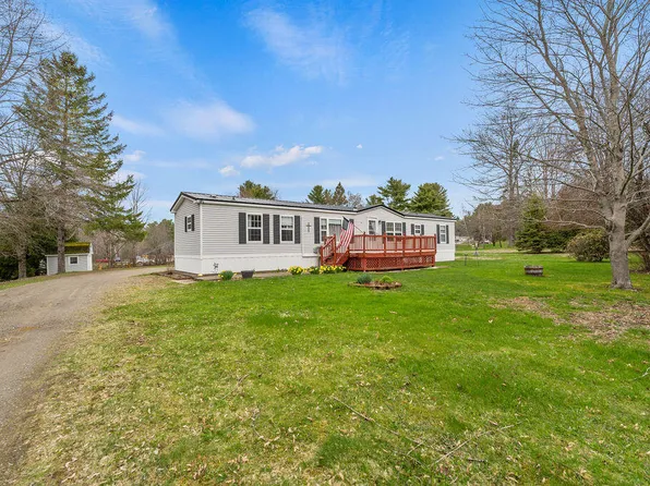 12 Merryman Road, Glenburn, ME 04401