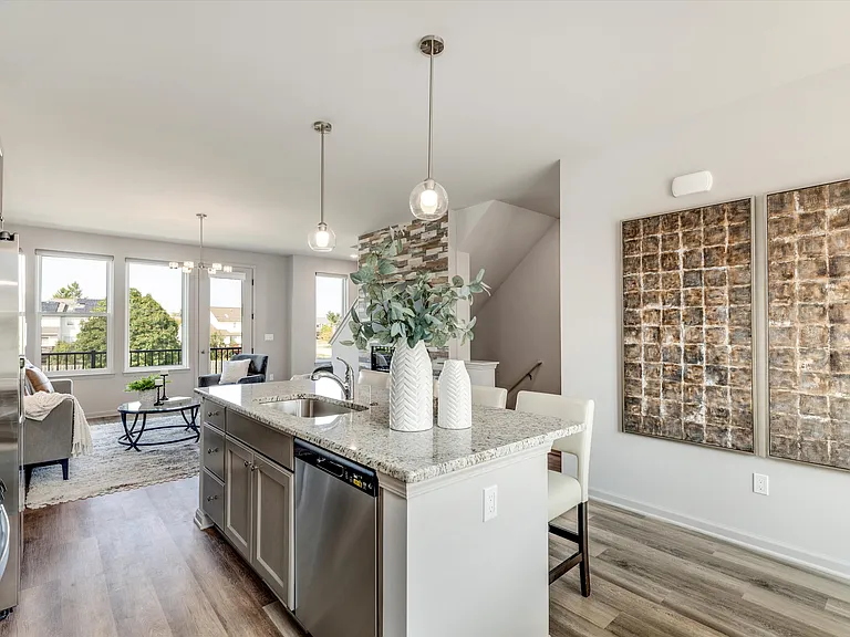 3032 Hydrangea Ln — Photo 13