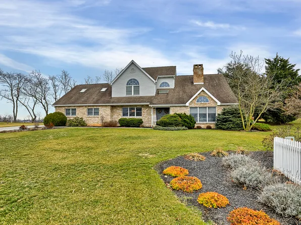 43 Diller Dr, Shippensburg, PA 17257