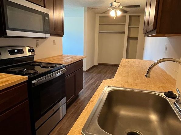 201 1st Ave #18900105