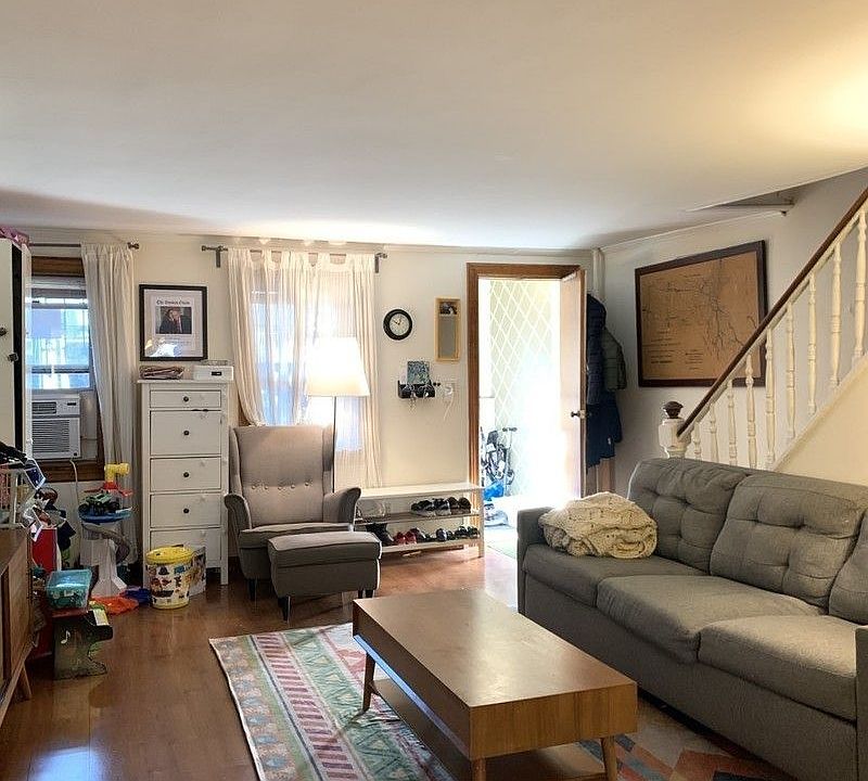 1st image of 327 Sackett St #1