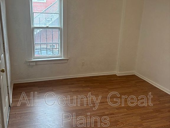 2nd image of 1060 Washington Blvd APT 2W