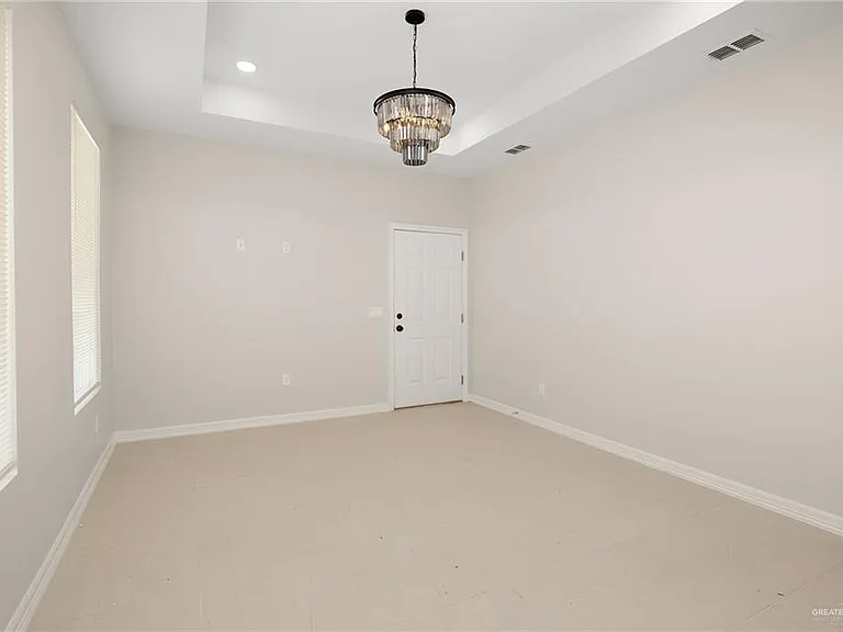 4305 Heron Ave #6 — Photo 4