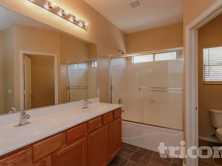 12519 W Estero Ln — Photo 8