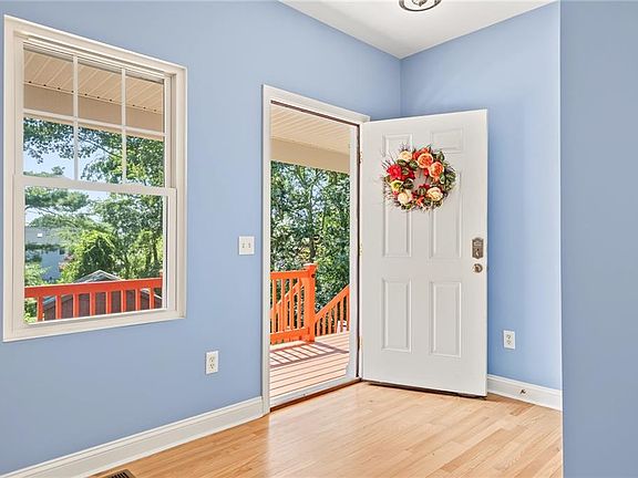 4th image of 19 C Sycamore Dr