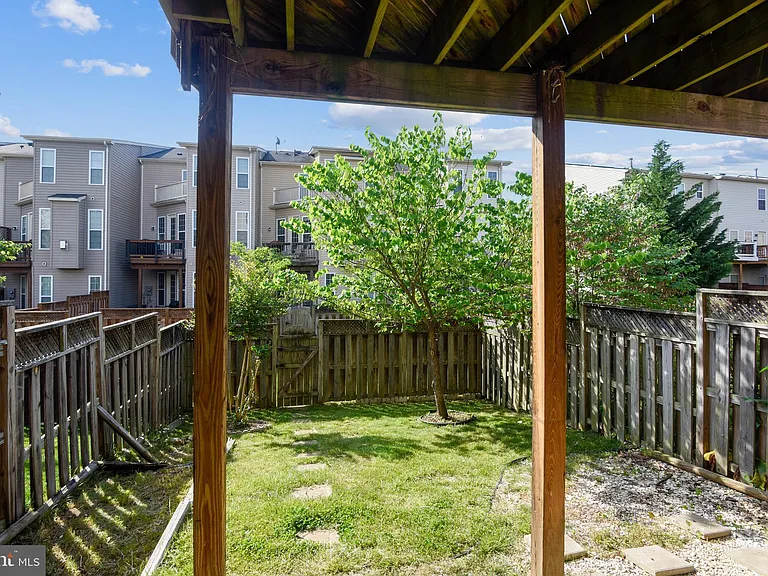 25082 Cypress Mill Ter — Photo 32