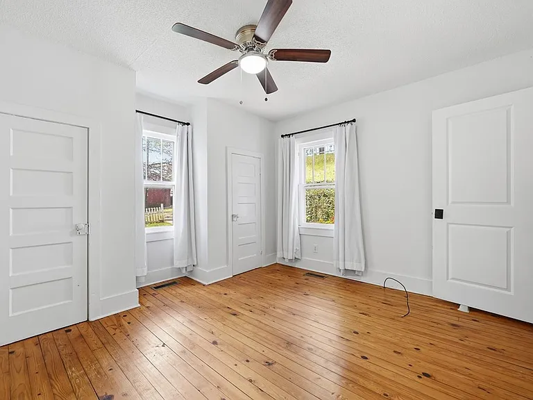 101 Riverview St — Photo 21