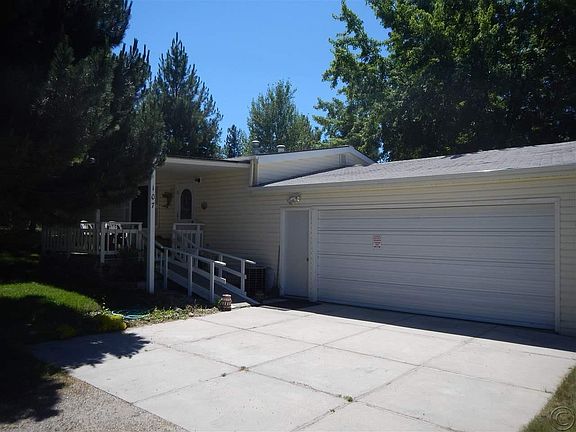 2nd image of 107 Tara Ln