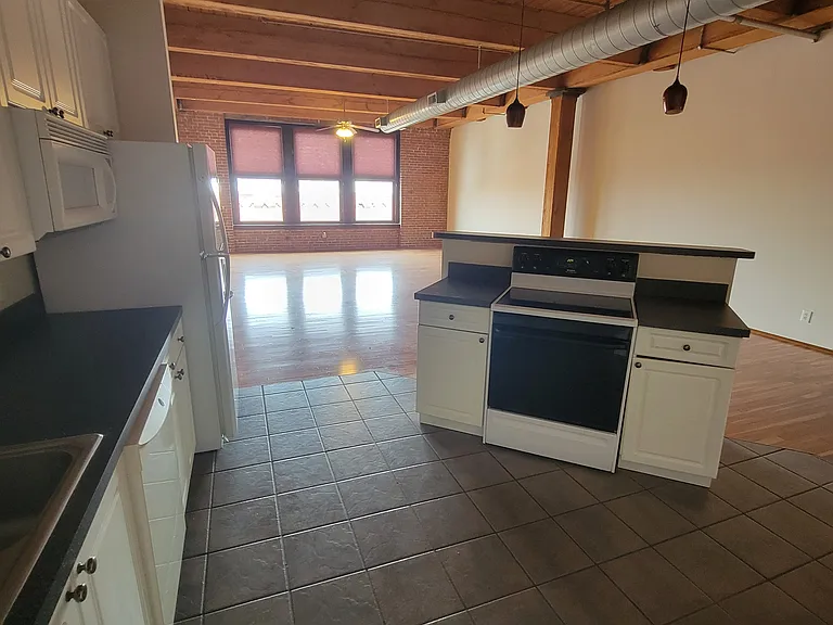 1222 Lucas Ave #610 — Photo 12