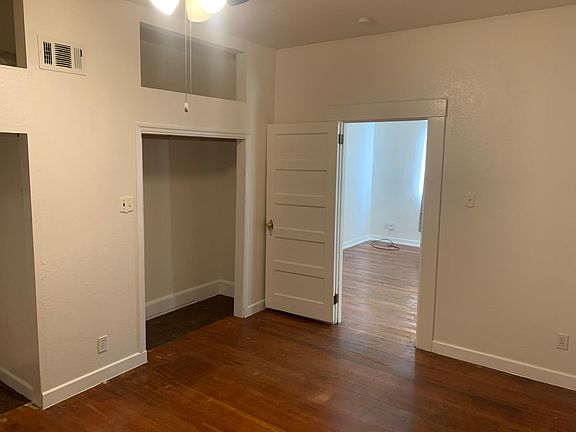 2nd image of 1126 Kentucky St