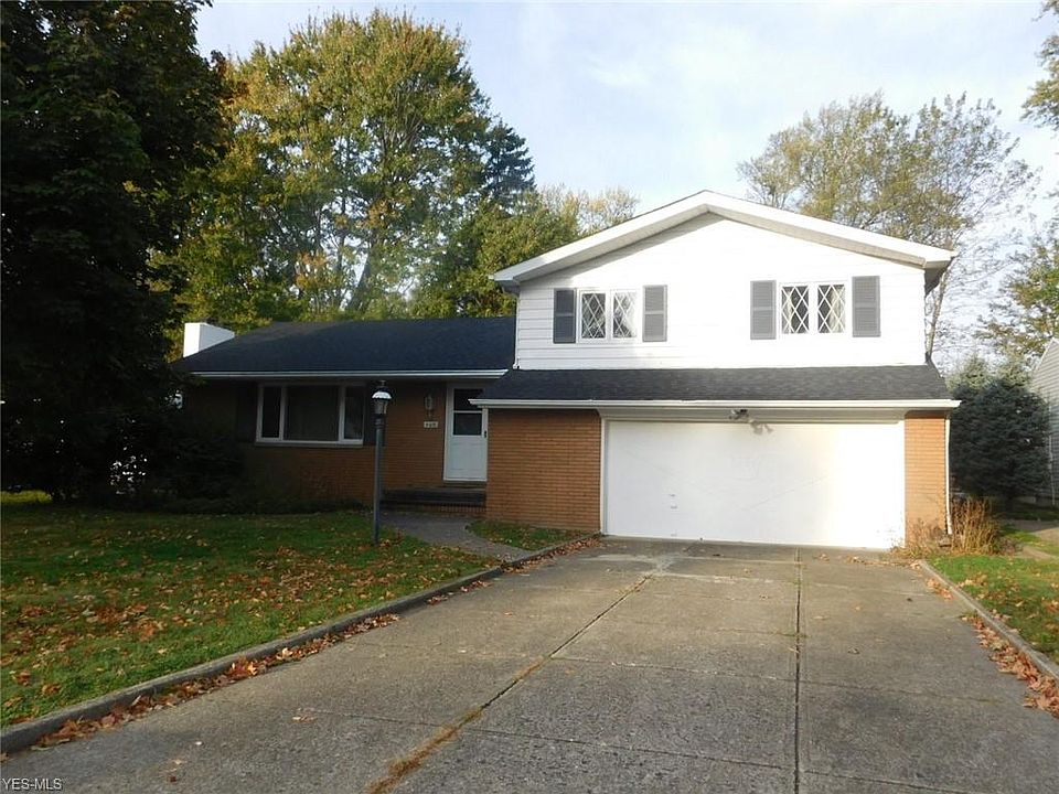 1st image of 4470 W 225th St