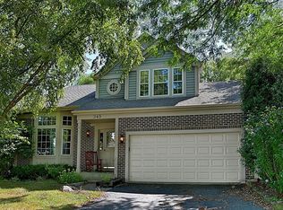 345 Buckingham Dr, Grayslake, IL 60030