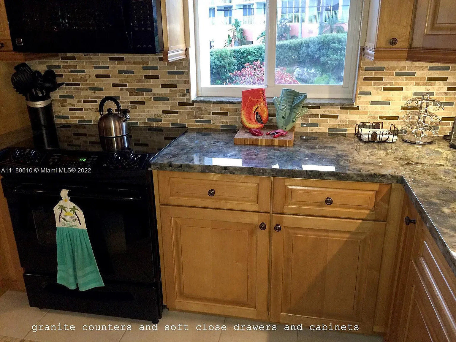 2 bed, 1.5 bath, 1024 sqft, $2,400 — Photo 4